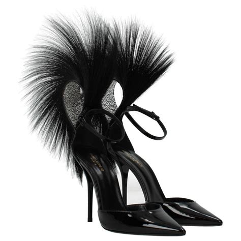 how do ysl heels fit|The Ultimate Guide to Saint Laurent Shoes: Sizing, Fit & Styling.